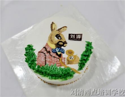 刘清西点学校课堂刺绣蛋糕里的童年记忆，一定也有您的影子!