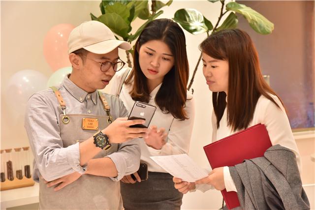 刘清学校学员曾同学成功开店案例饮品店